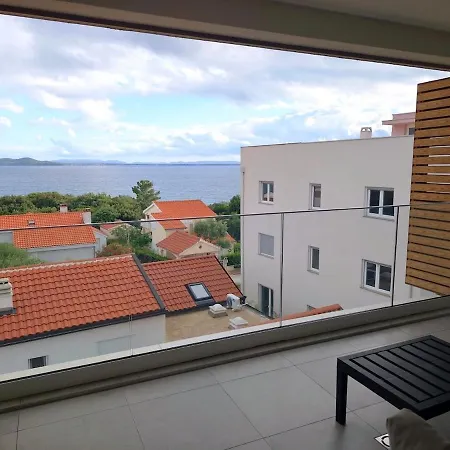 Apartament Sea View Penthouse With Rooftop Jacuzzi,